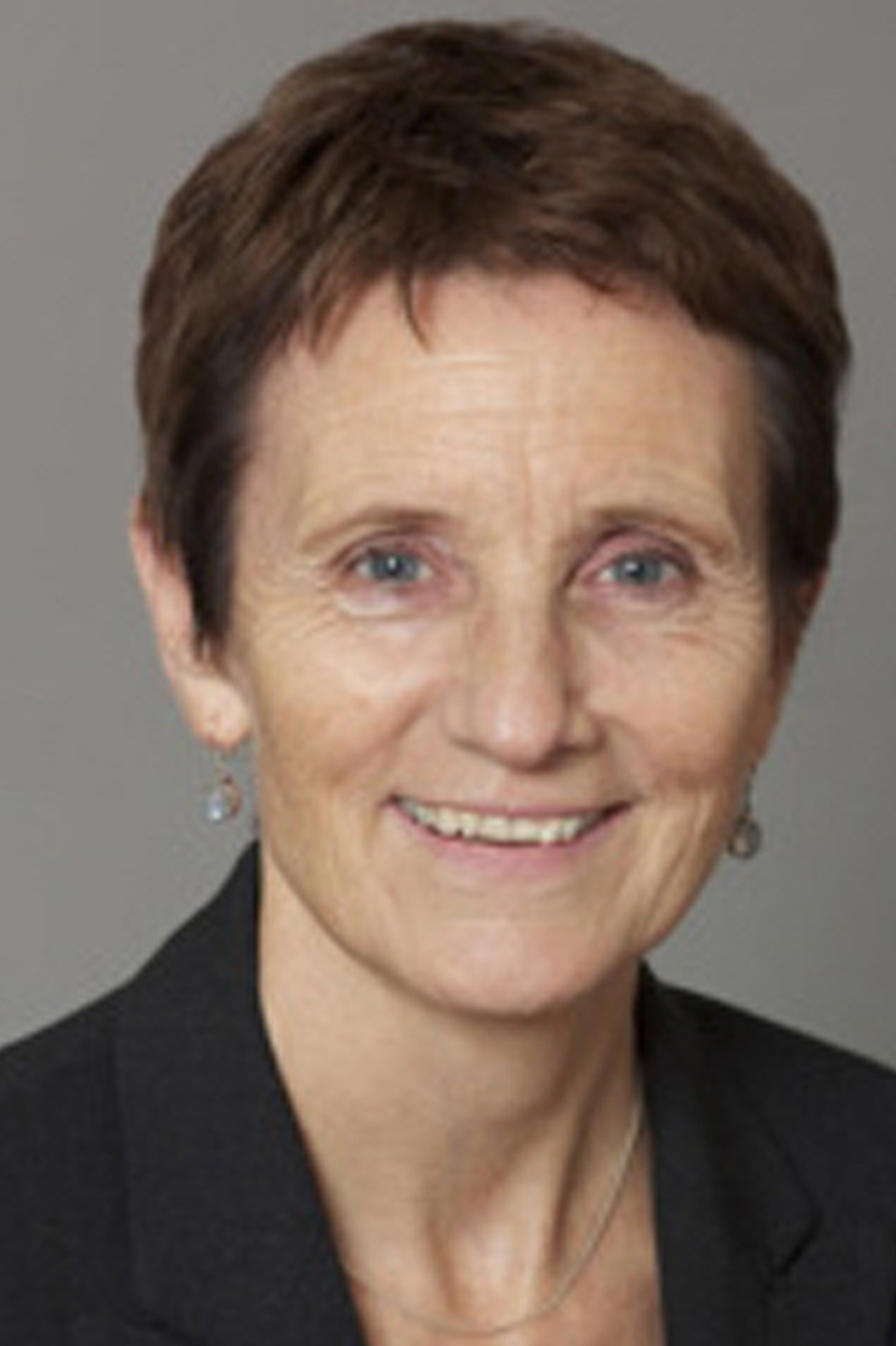 Niamh Dowling (UK) Niamh Dowling (UK)