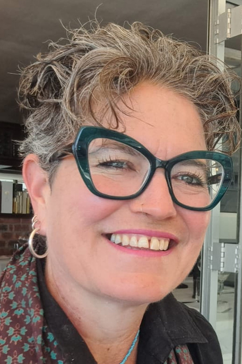 Sara Matchett (South Africa) Sara Matchett (South Africa)